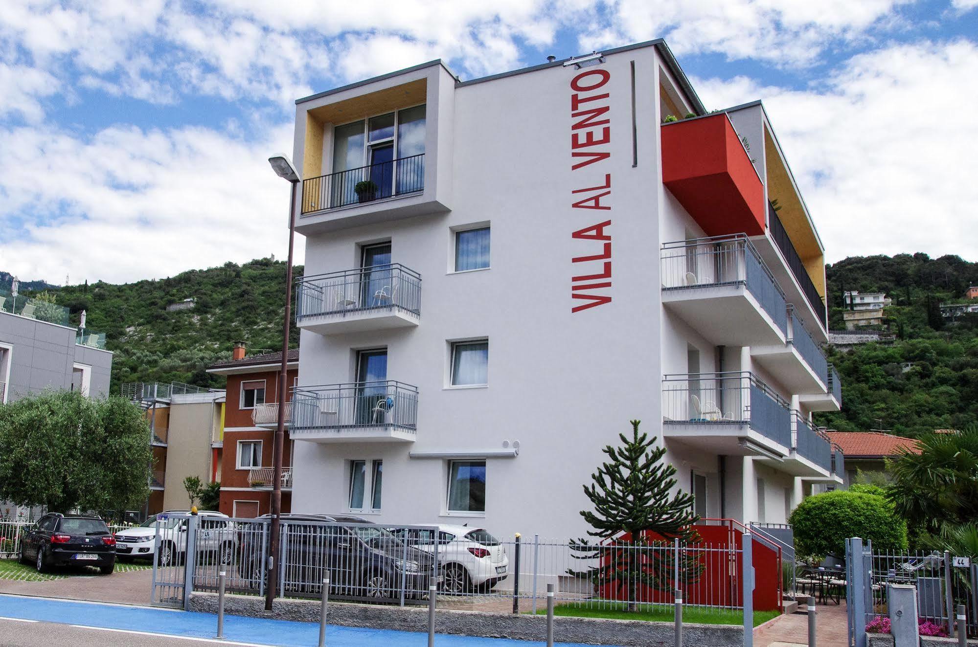Hotel Villa Al Vento Torbole Sul Garda Exterior foto